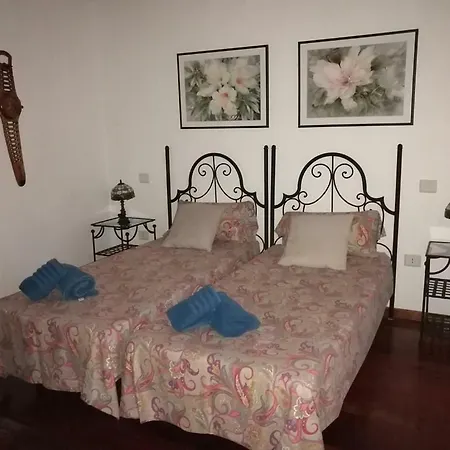 La Oliva Inn Хостел *