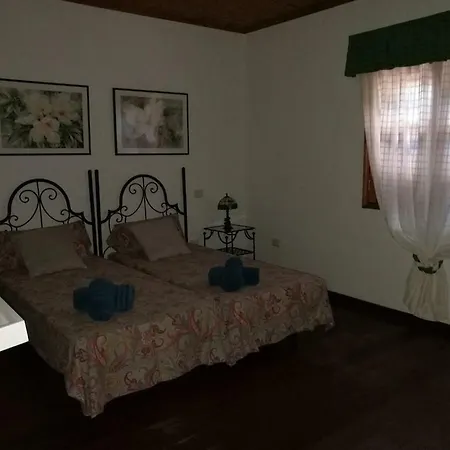 Хостел La Oliva Inn *