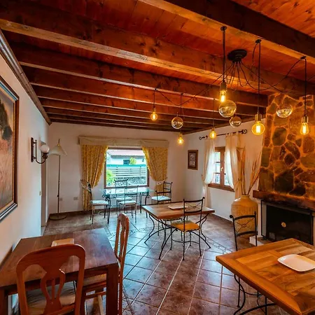 Hostel La Oliva Inn *